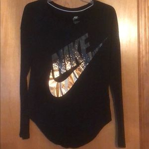 Nike long sleeve t shirt